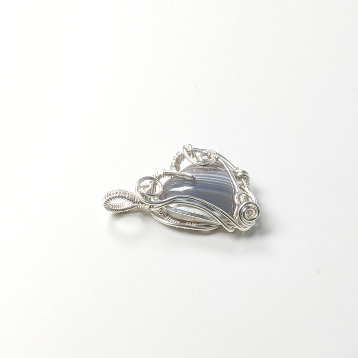 Agate Heart Pendant in Silver