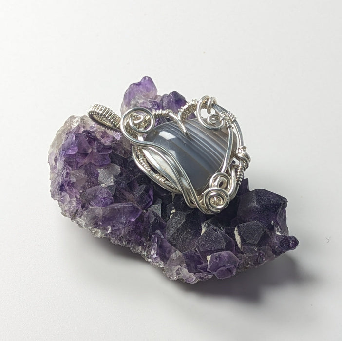 Agate Heart Pendant in Silver