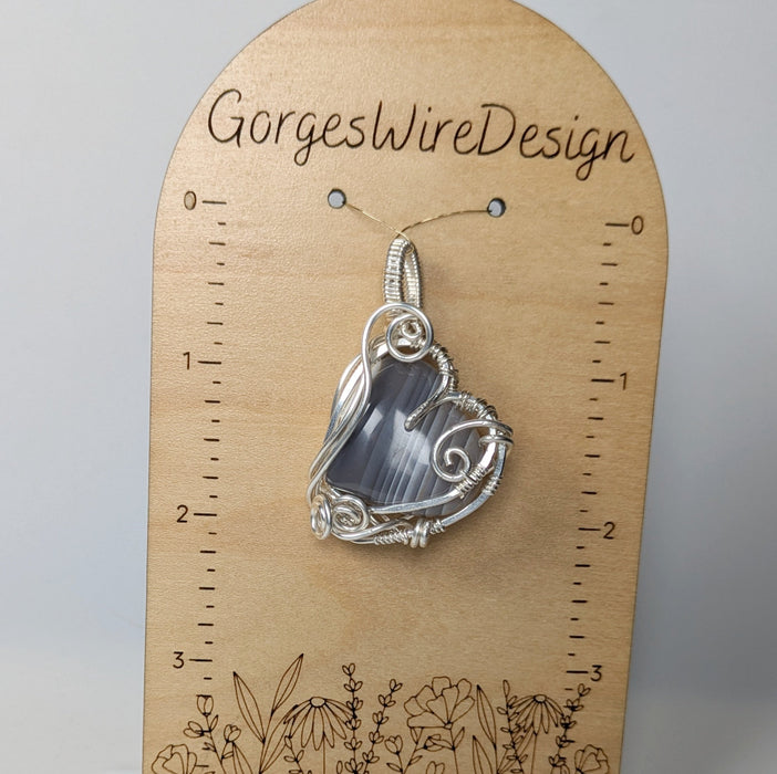 Agate Heart Pendant in Silver