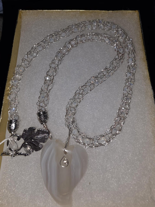 handmade chain necklace with gemstone pendant