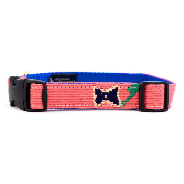 Camas Flower side release dog collar on pink background