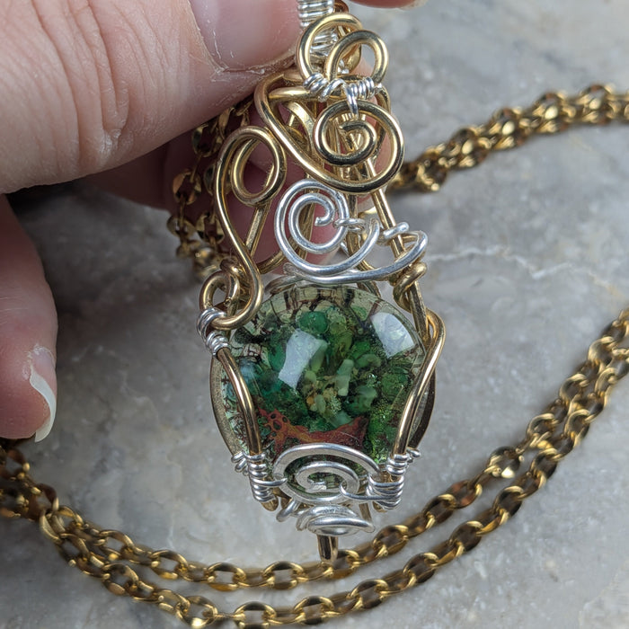 Green Dragon Scale Glass Pendant Necklace