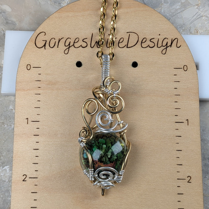 Green Dragon Scale Glass Pendant Necklace