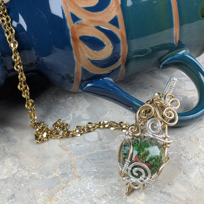 Green Dragon Scale Glass Pendant Necklace