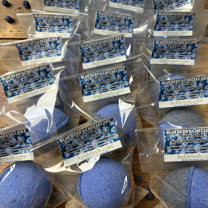Blueberry Cheesecake - Bath Bomb w/Glow in Dark Toy