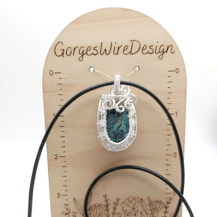 Turquoise Necklace in Silver, Throat Chakra Healing Stone, Spiritual Jewelry Gift Idea, for Mother, for Daughter, Natural Turquoise Pendant