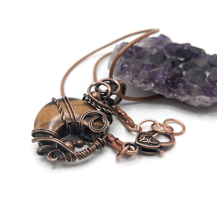 Tigers Eye Moon Pendant Necklace, Witchy Leather Necklace with Moon, Tigers Eye Jewelry, Witchy Gift Idea, for Her, for girlfriend