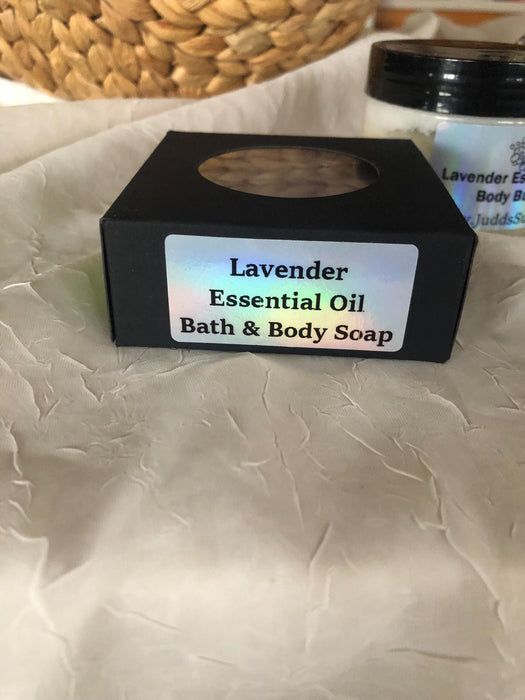 Luxurious Spa Basket: Lavender Essential Oil Bath Products