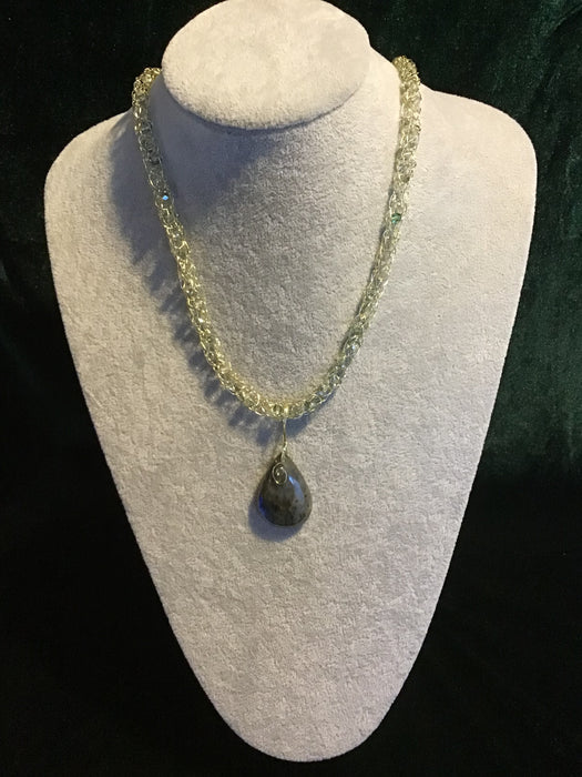 handmade necklace chain with gemstone pendant