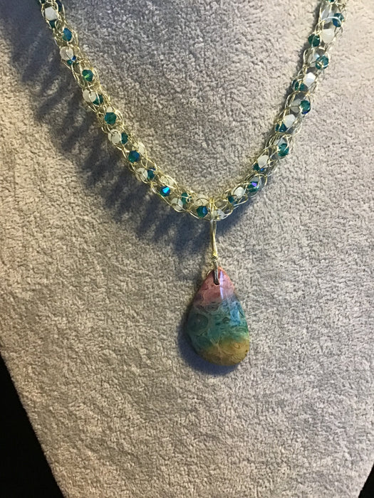 handmade necklace chain with gemstone pendant