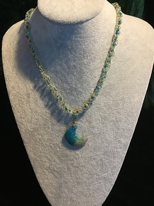 handmade necklace chain with gemstone pendant