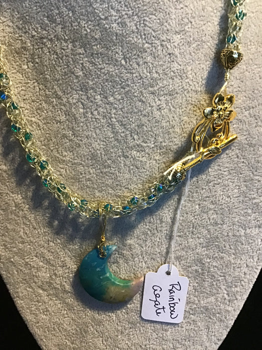 handmade necklace chain with gemstone pendant