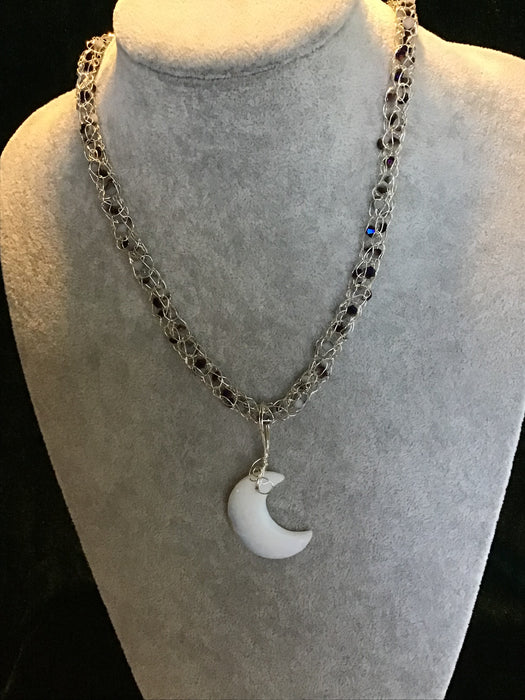 handmade necklace chain with gemstone pendant