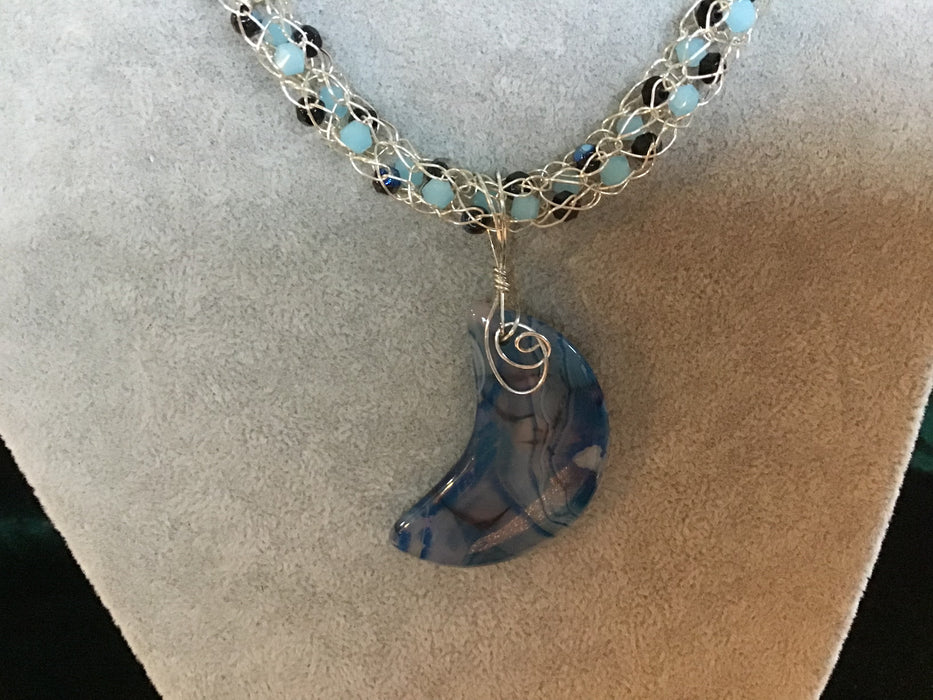 handmade necklace chain with gemstone pendant