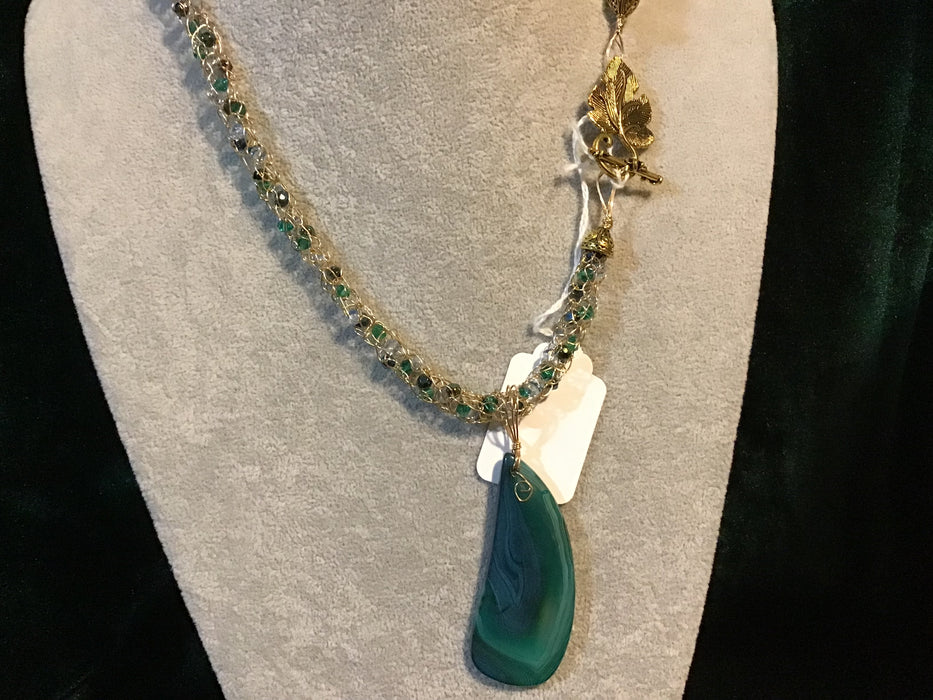 handmade necklace chain with gemstone pendant