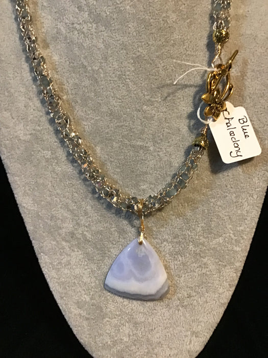 handmade necklace chain with gemstone pendant