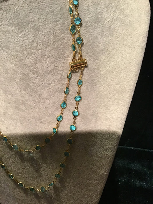 Sparkly Unique chain necklace.