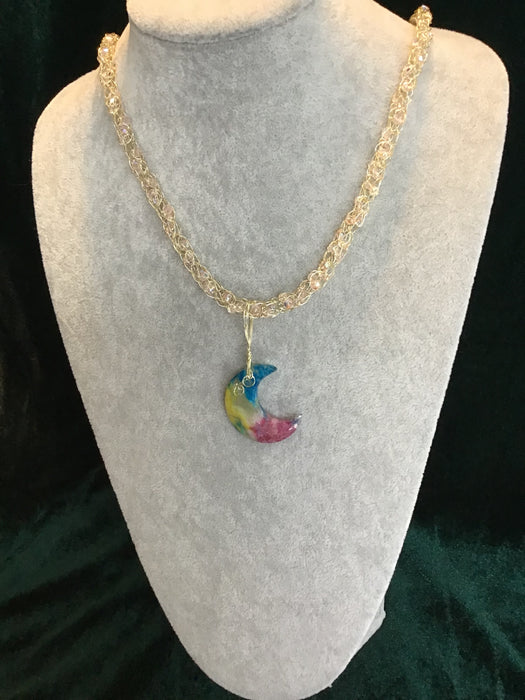 Handmade necklace chain with gemstone pendant