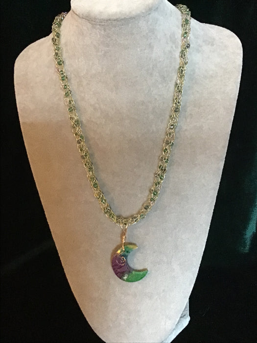 Handmade necklace chain with gemstone pendant