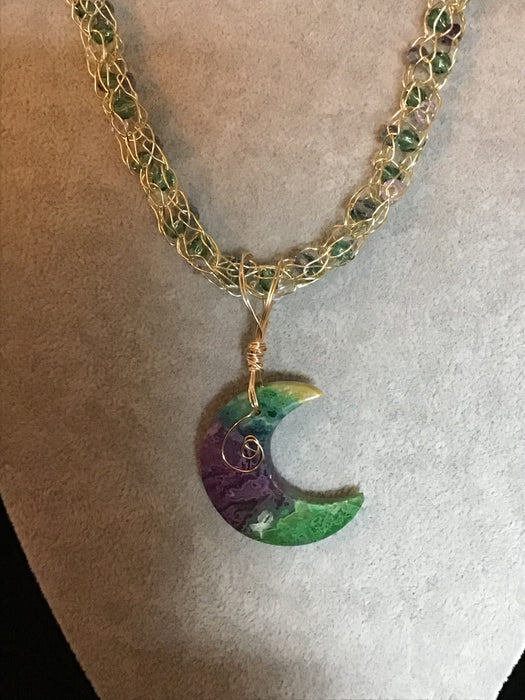 Handmade necklace chain with gemstone pendant