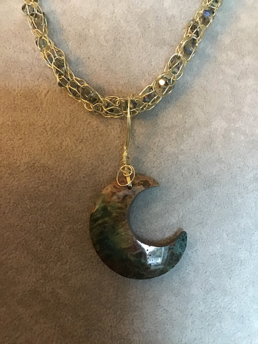 Handmade necklace chain with gemstone pendant