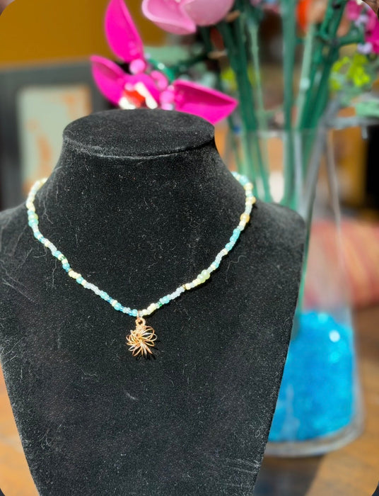 Dainty beaded necklace