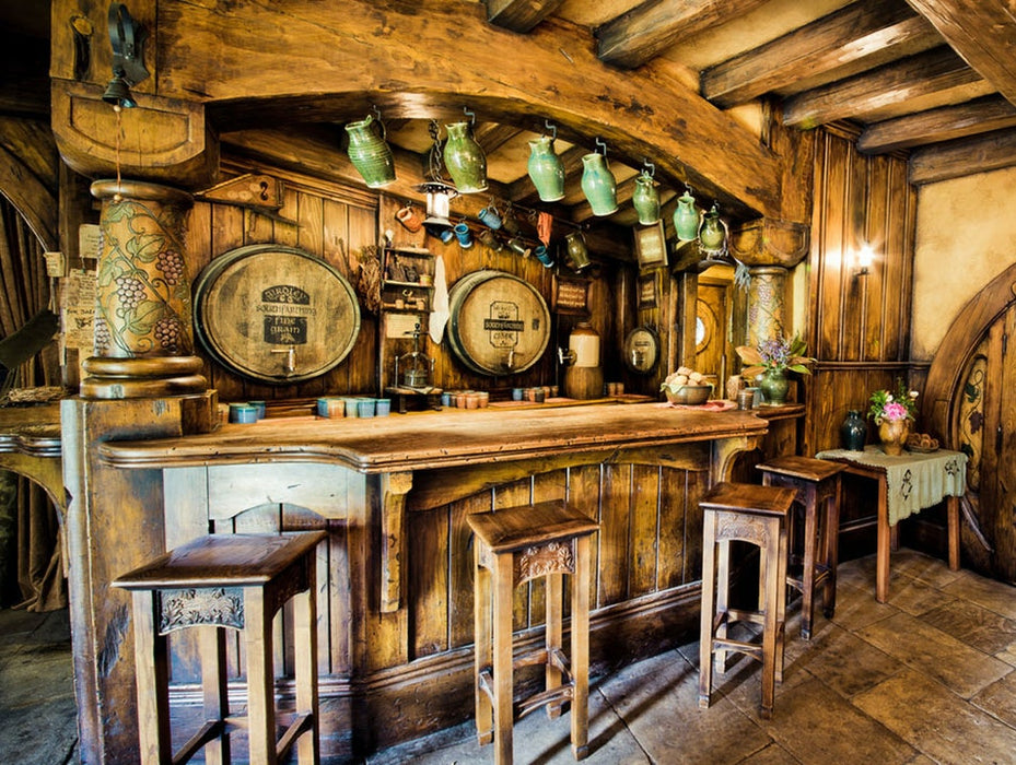 A view inside The Green Dragon Inn in Bree